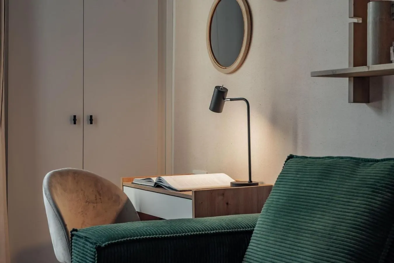 Casa Atrio - Wonderful Studio Near Barcelona Cathedral 0*,  Španělsko